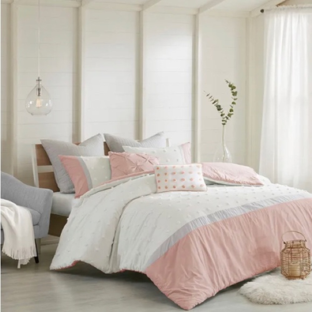 Urban Habitat 7 Piece Blush King/California King Myla Cotton Jacquard Duvet